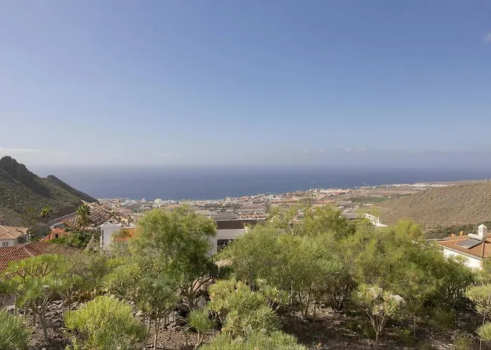 Panoramica Costa Adeje (Tenerife)